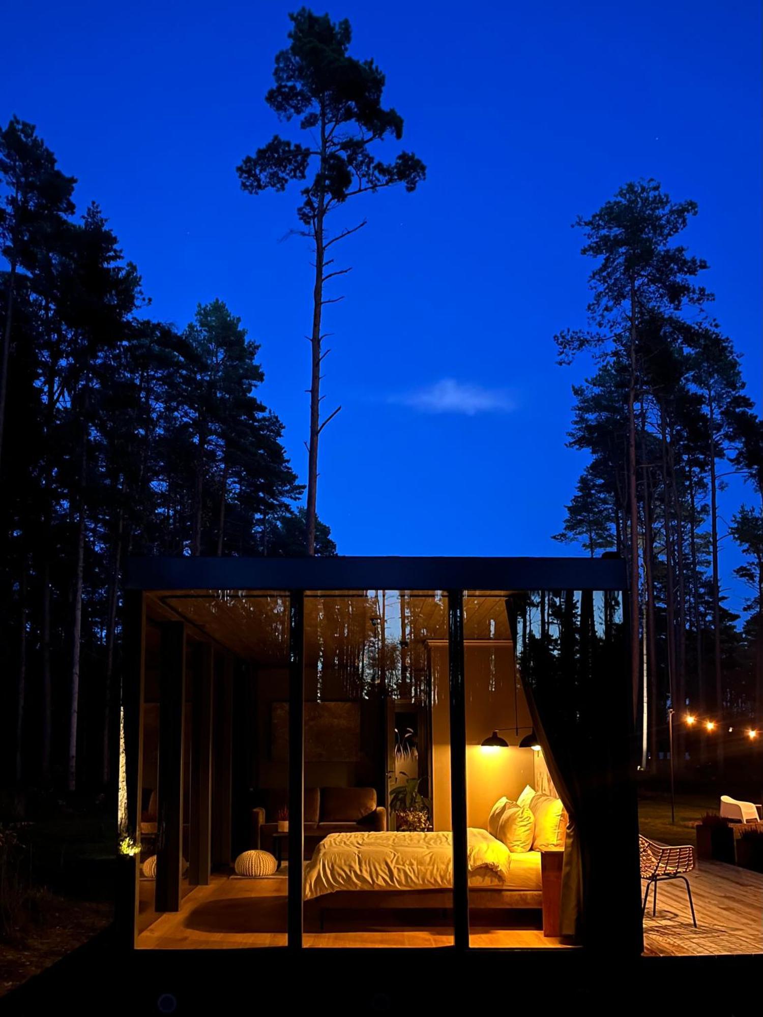 Mustika Mirror Minivilla Saunaga Ferienhaus